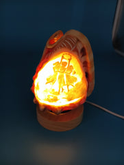 Hand-carved cameo shell light with 57