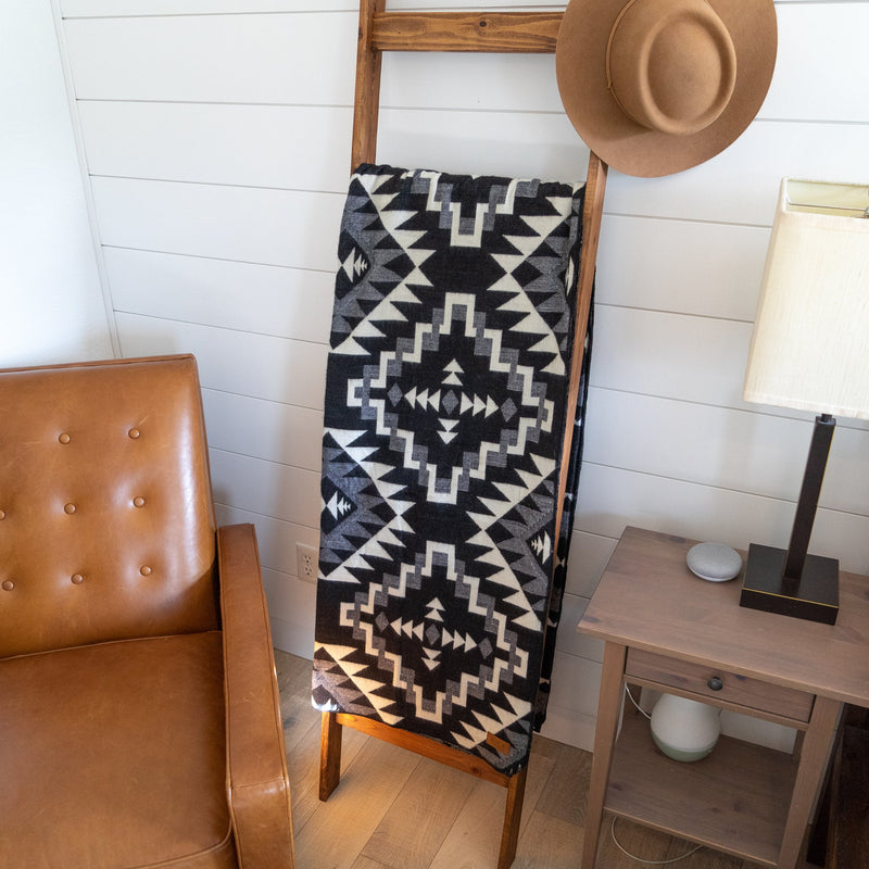 Andean Alpaca Wool Blanket - Black Chakana
