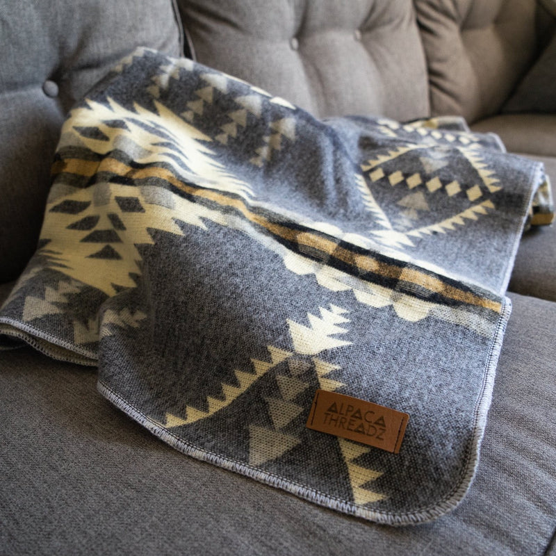 Andean Alpaca Wool Blanket - Cloud