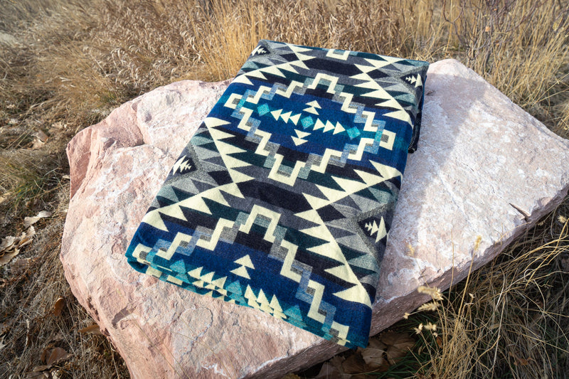 Andean Alpaca Wool Blanket - Blue Chakana (Reversible Queen Size)