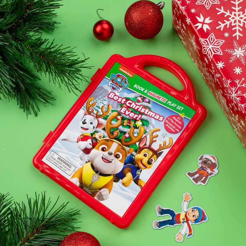 Paw Patrol Christmas play set with packaging on a green background