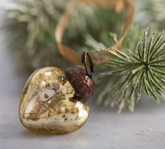 Gold Crackle Glass Heart ornament with ornate bronze cap and coordinating organza tie, measuring approximately 3cm.