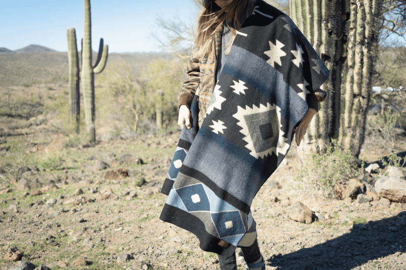 Alpaca wool throw blanket in midnight geometric pattern - Andean home textile