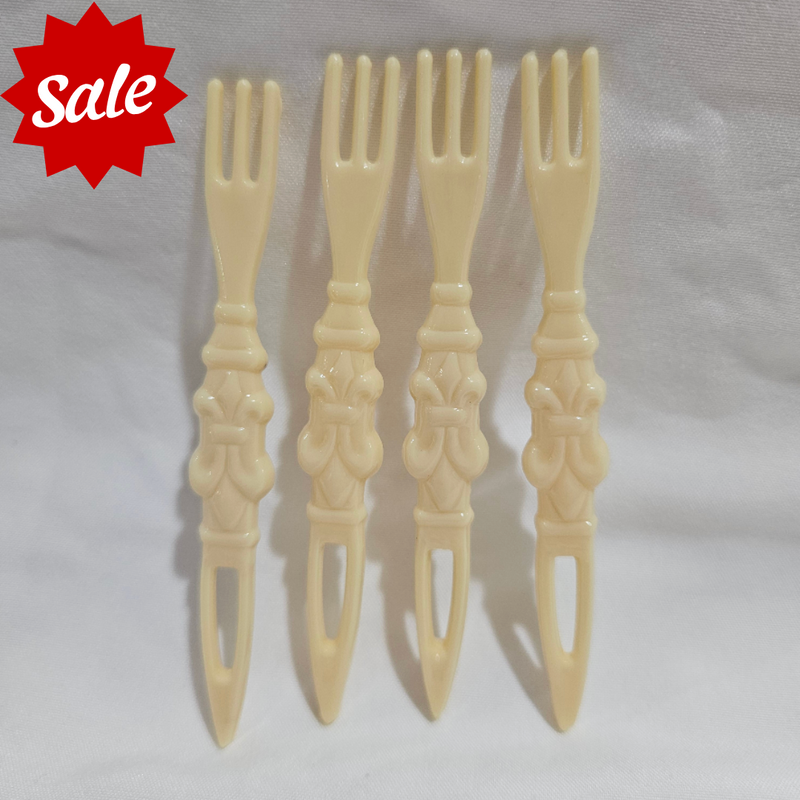 Vintage 1950's Fleur-de-lis Cocktail Forks