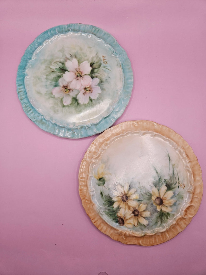 Hand - Painted Floral Ceramic Hot Plate – Vintage Trivet or Wall Decor, Yellow or Blue (6.2") - Kitchen AccessoriesLoving Coastal Living