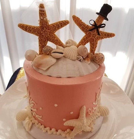 Beach Wedding Cake Topper Decoration Tan Starfish Bride Groom Alternative Real Scallop Shell Pearl Necklace Top Hat Veil Bow Tie Mock Funny
