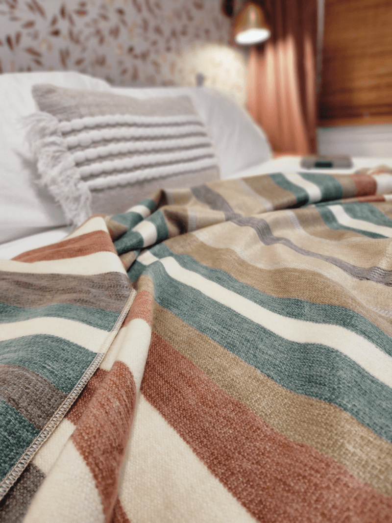 Quitumbe - Alpaca Wool Throw Blanket - blanketLATITUDE ZERO GOODS