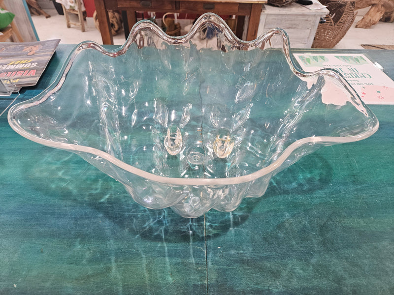 Acrylic Clam Shell Serving Dish