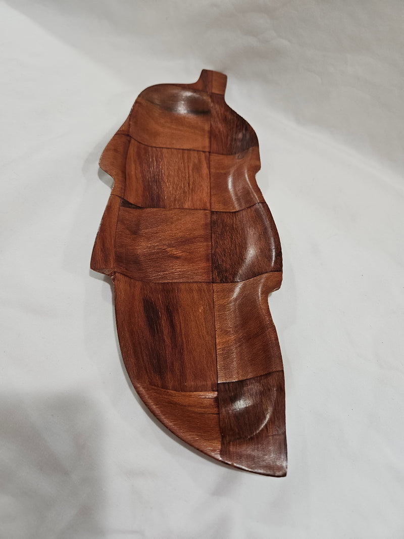 Leaf Shaped Parquet Woven Wood Dish