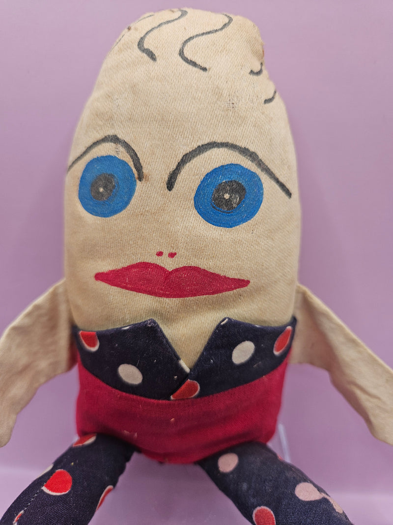 Vintage handmade 1920s Humpty Dumpty folk art stuffed toy, 12.5 inches by 8 inches, ideal for collectors or nursery decor