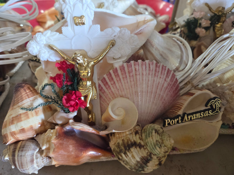 Chank & Mixed Seashells Novelty Light (Seahorse,  Palm Tree, Flamingo or Crucifix Accent)
