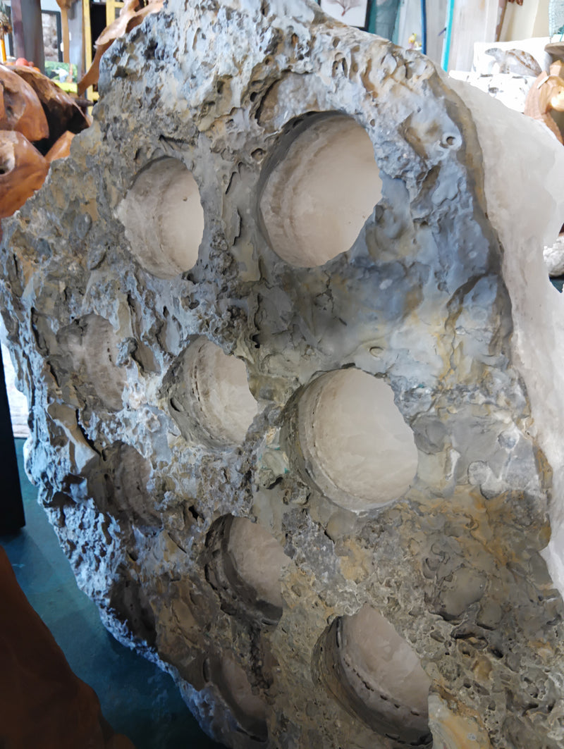 White Onyx Wine Holder with 15 Bottle Openings – Natural Sculptural Stone Rack