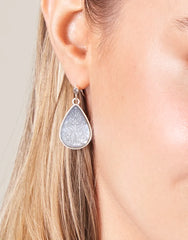 Willa Carved Earrings Blue Mother-of-Pearl SIL