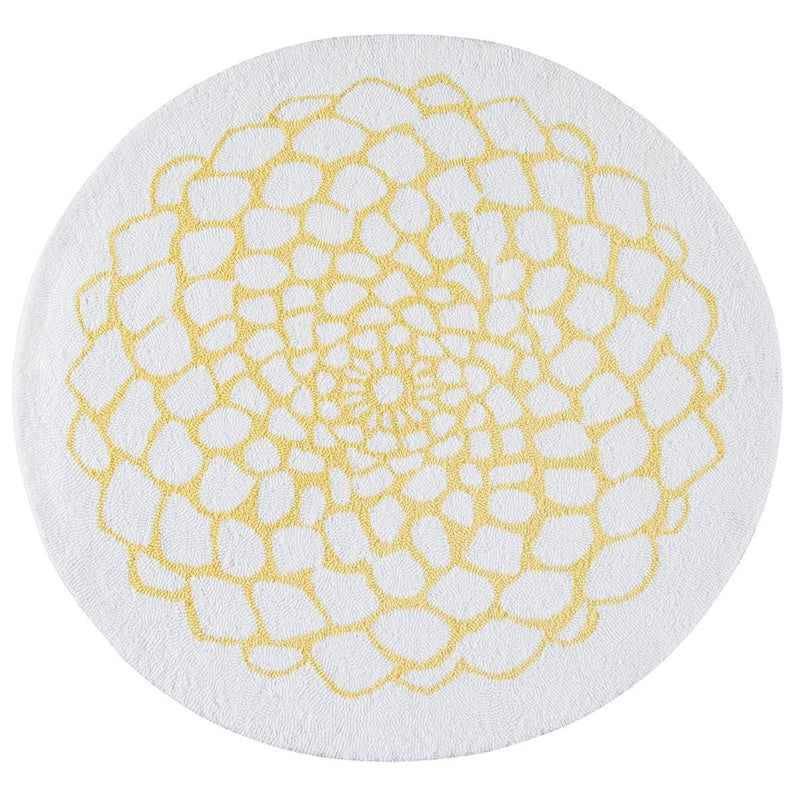 Decorative round rug in cheerful yellow and white for beach house décor