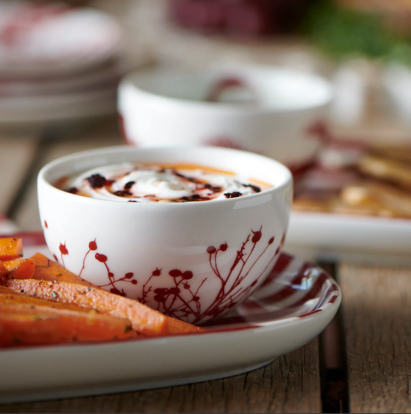 Winterberries Dinnerware & Serving Pieces
