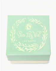 Sea La Vie Stud Earrings – Gift Box Closed