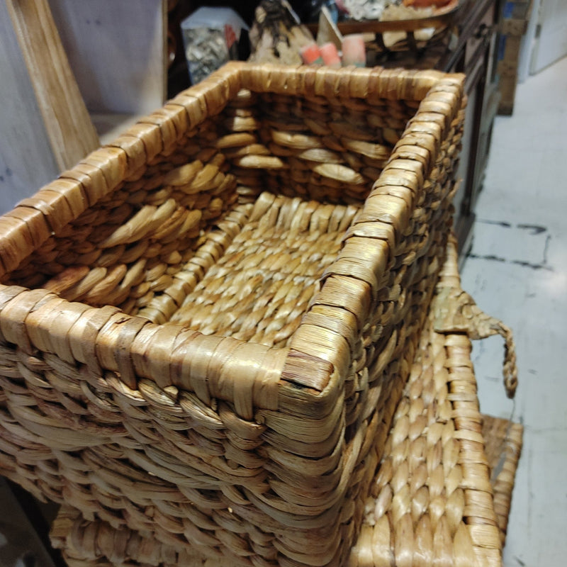 Handcrafted Seagrass Basket with Lid - BasketsShop Top