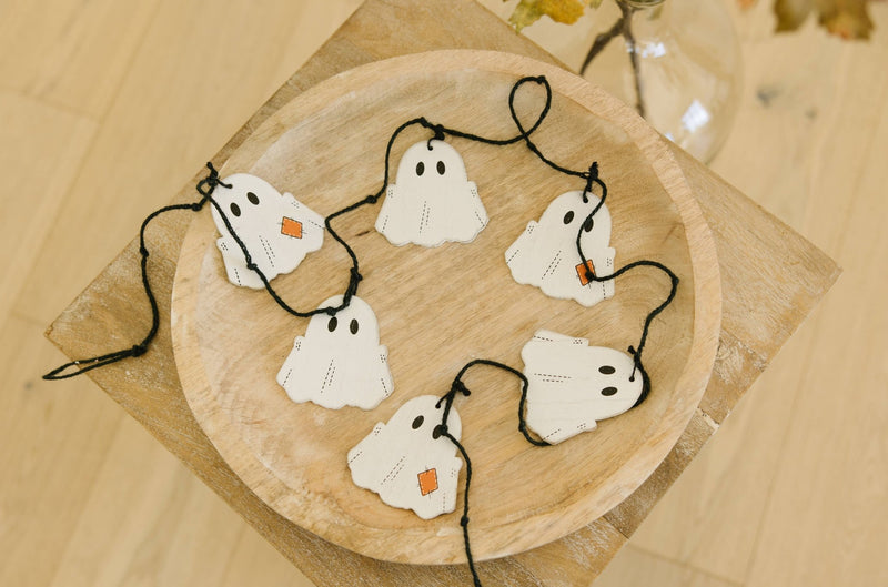 Wood Ghosts Garland Decor 64" - HalloweenAdams & Co.